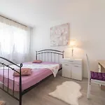 Strawberry Apartment Split