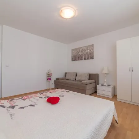 Strawberry Apartman