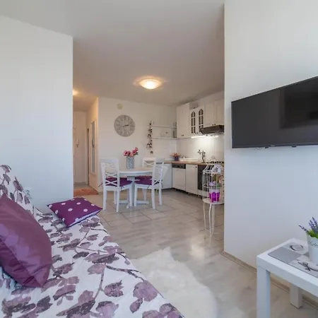 Strawberry Apartman Split